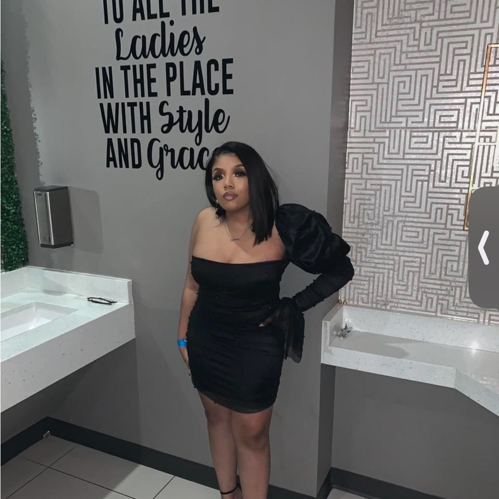 One shoulder body con dress